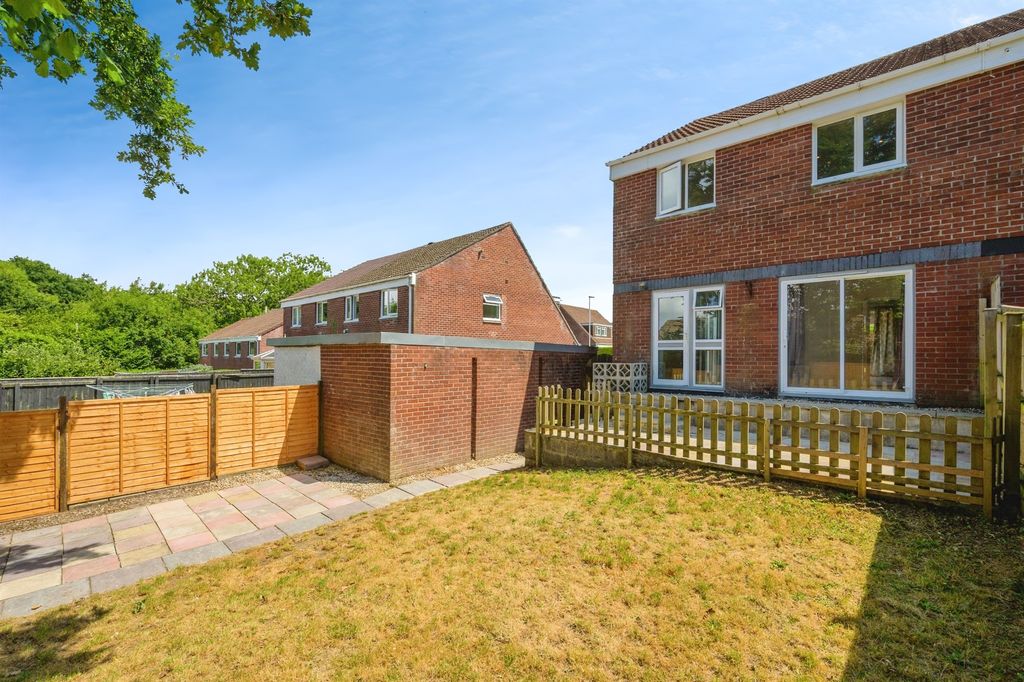 Property photo 3 of 17