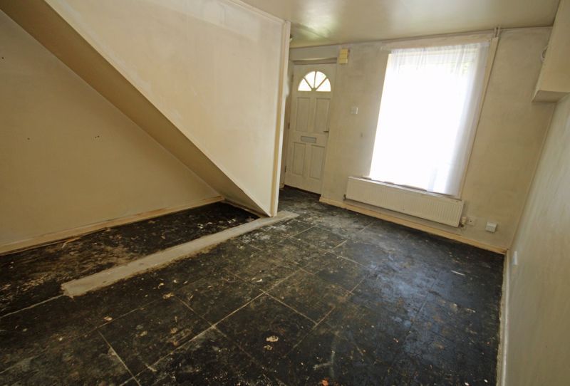 Property photo 3 of 11 Sitting Room