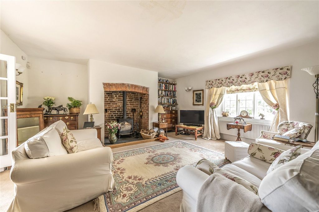 Property photo 2 of 18 Picture No. 24