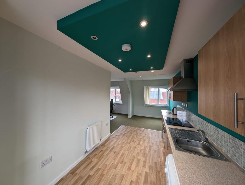 Property photo 1 of 5 Kitchen.Jpg