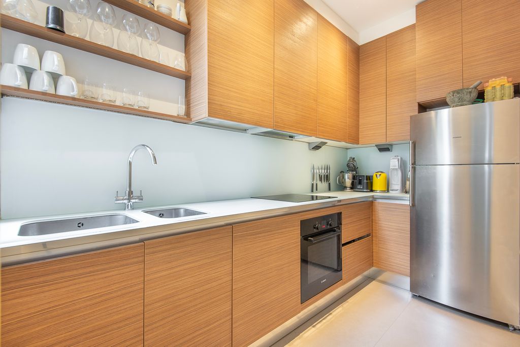 Property photo 3 of 13 Kitchen