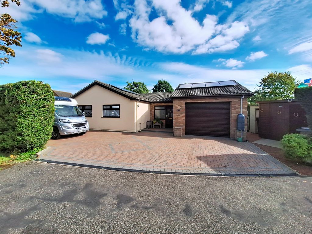 Property photo 1 of 15 Front