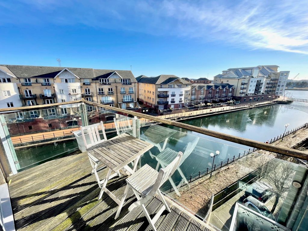 Property photo 2 of 13 Image