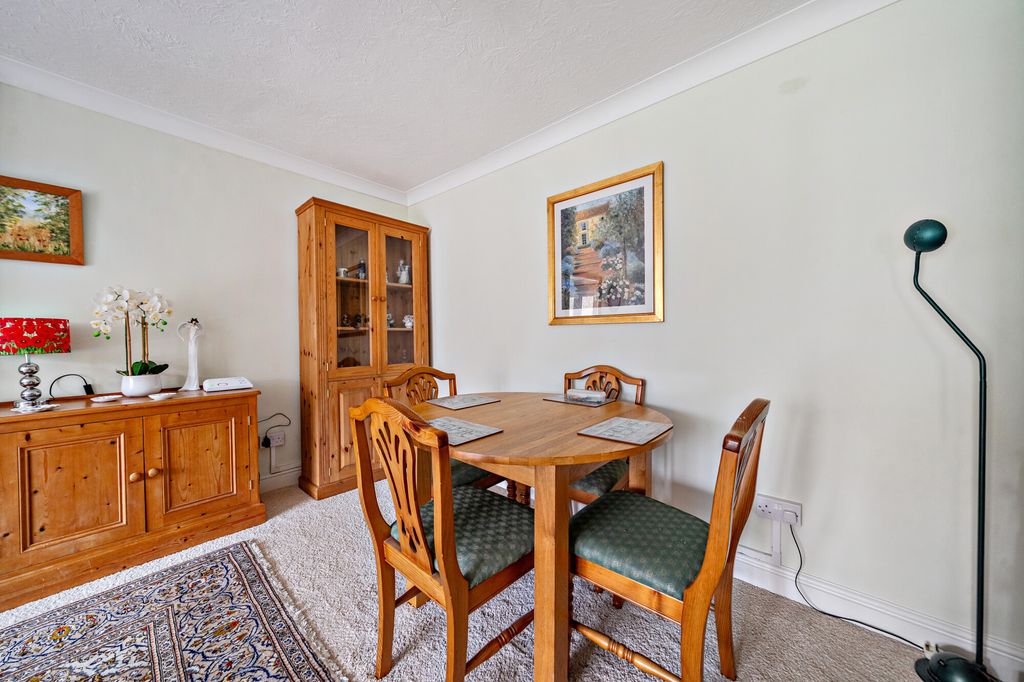 Property photo 3 of 15