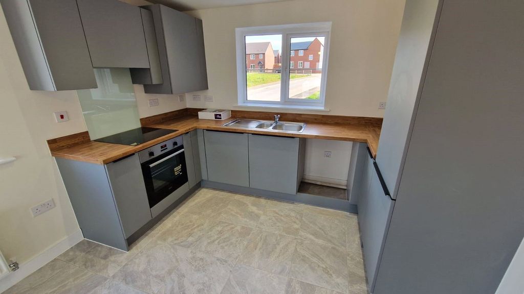 Property photo 3 of 10 Picture No. 14