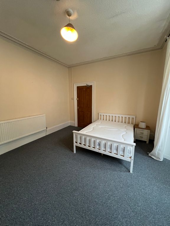Property photo 2 of 3
