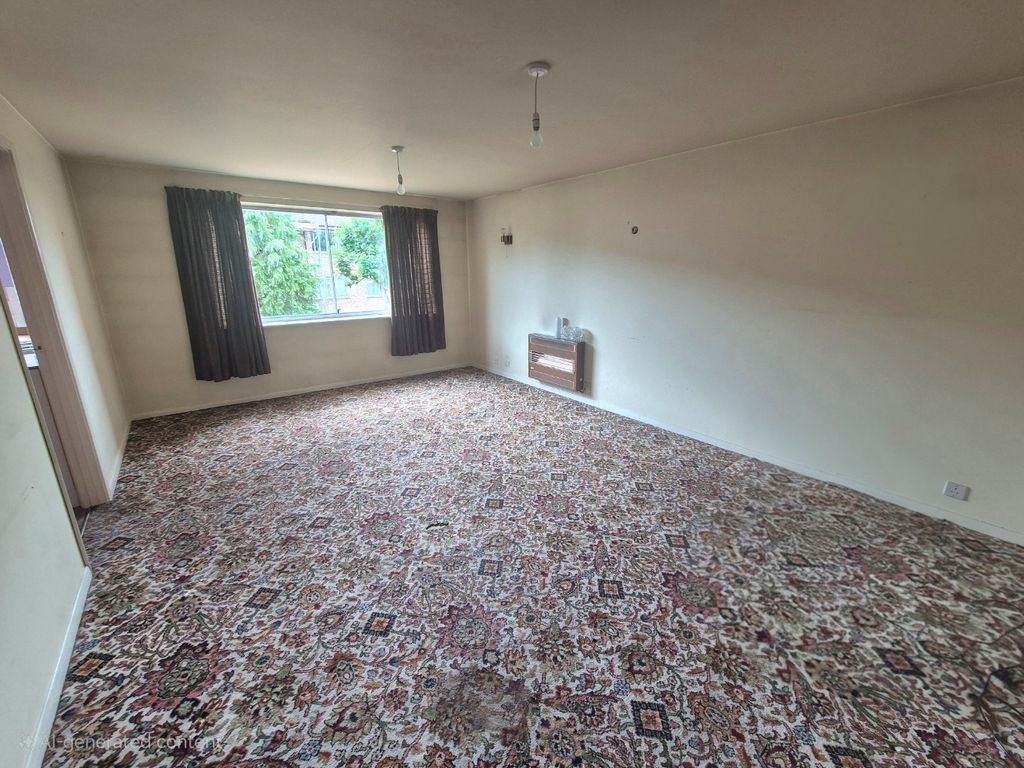 Property photo 2 of 5 4325981