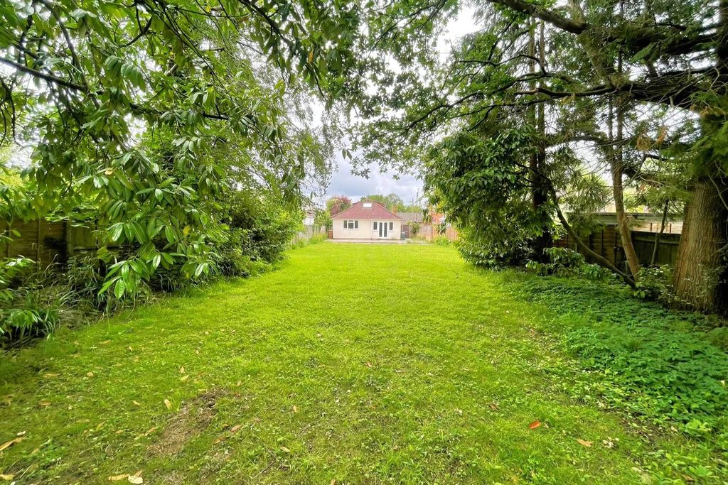 Property photo 1 of 17 Picture No. 28