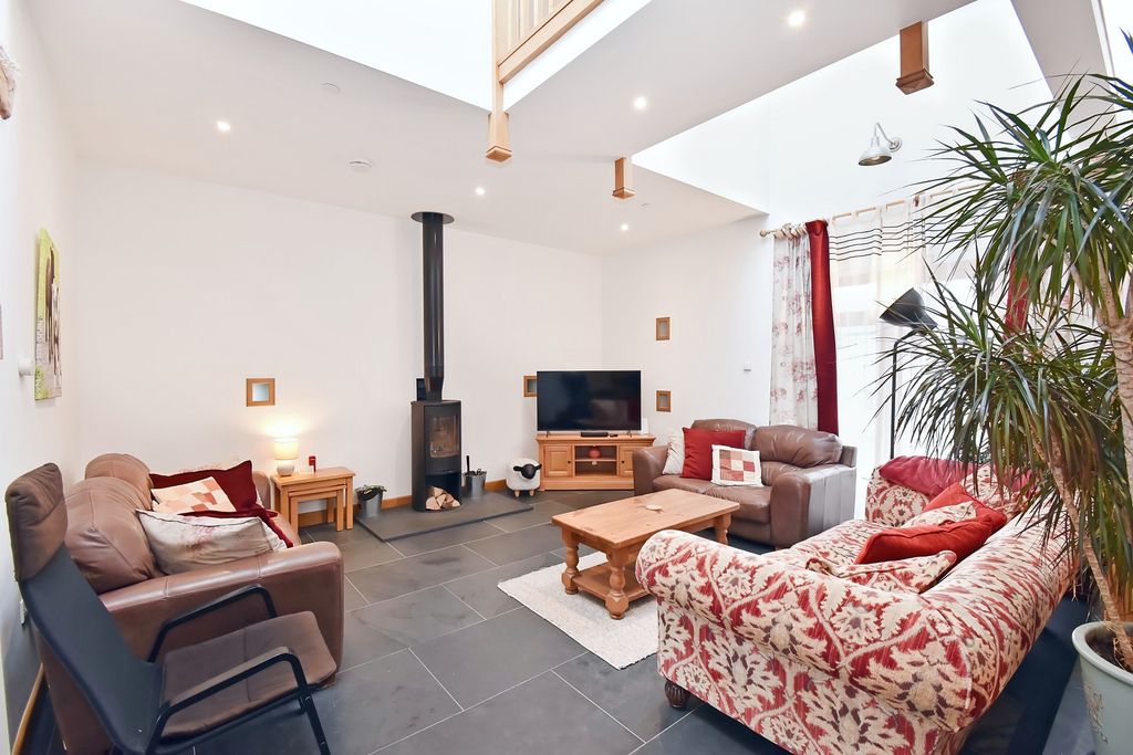 Property photo 2 of 36 Not Specified