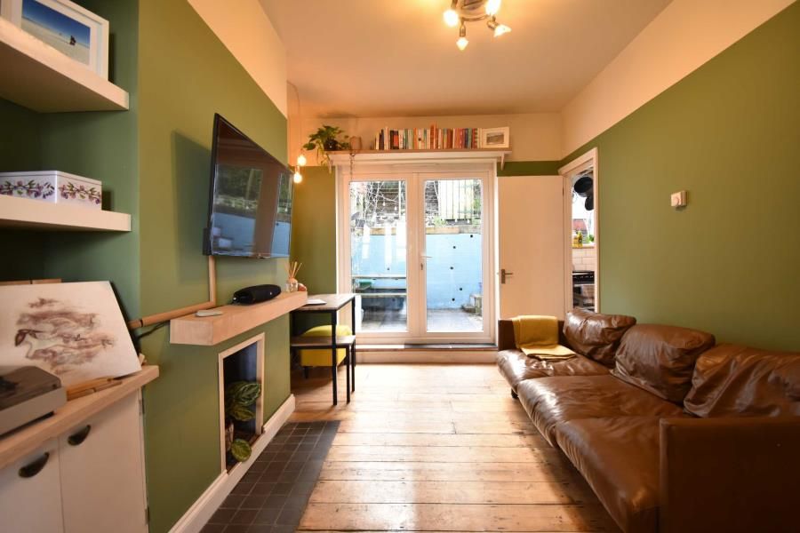 Property photo 2 of 7