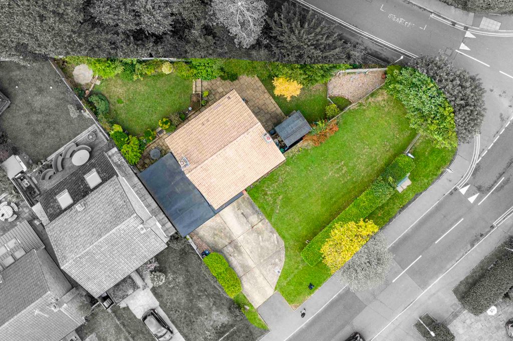 Property photo 3 of 21 67 Wattleton Road, Hp9 1Ry Drone (Low Res)-5