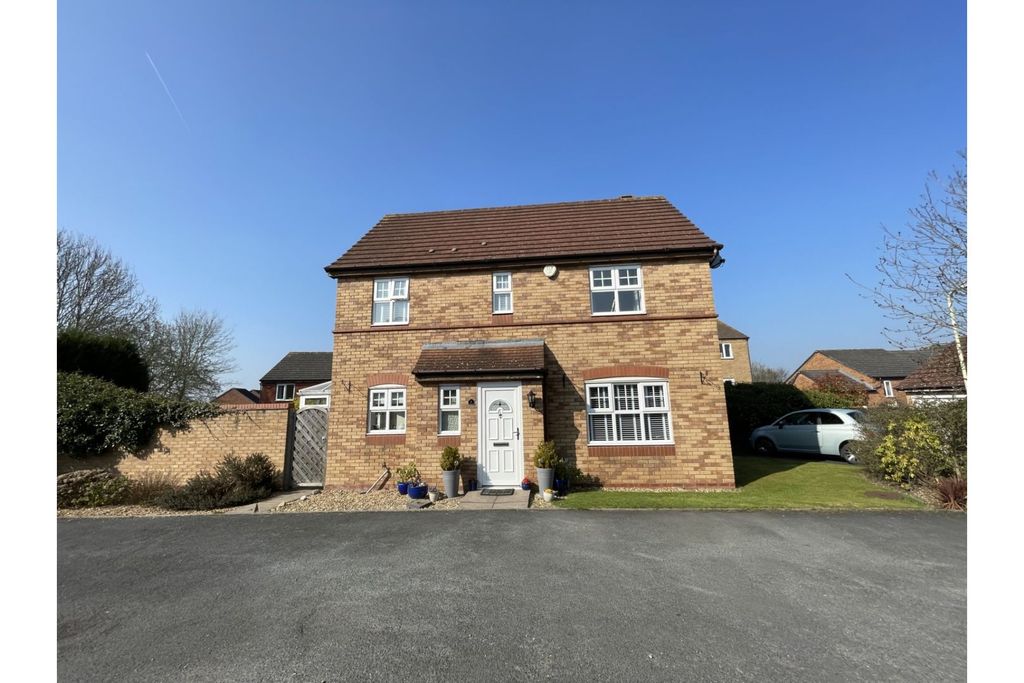 Property photo 1 of 26