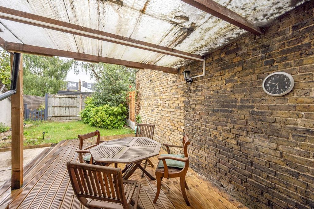 Property photo 3 of 9