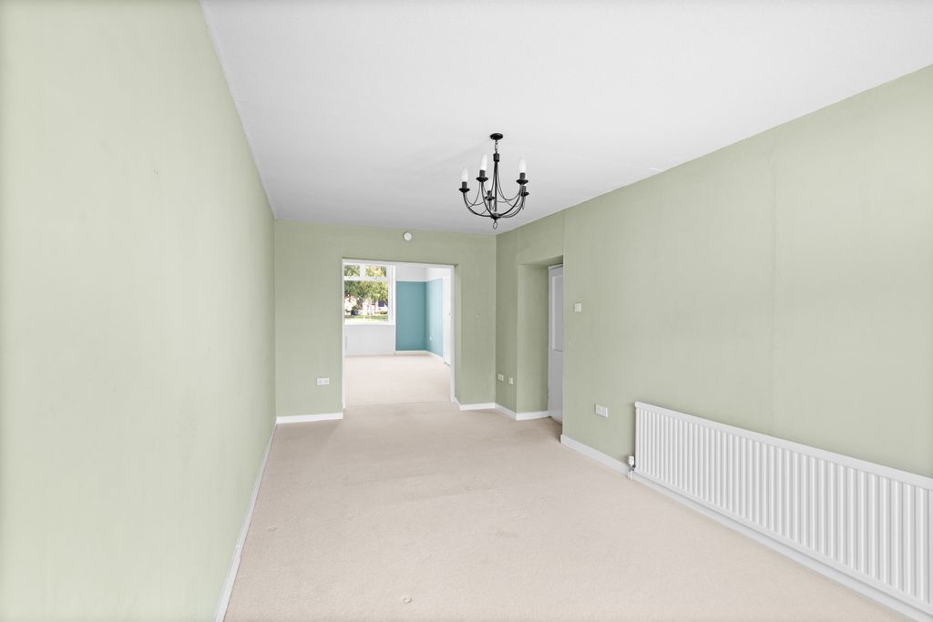 Property photo 3 of 30 Property Image 3