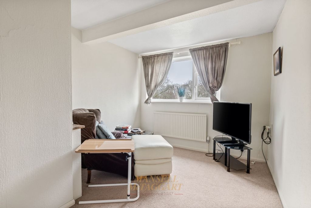 Additional image 25 of 6 bed detached house for saleImberhorne Lane, East Grinstead RH19