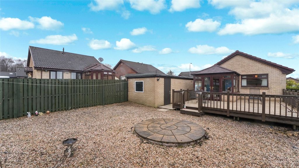 Property photo 2 of 21 Picture No. 20