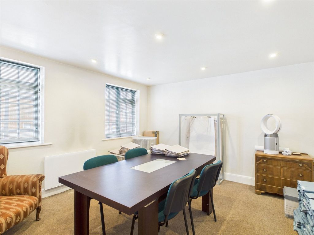 Property photo 2 of 5 Picture No. 01