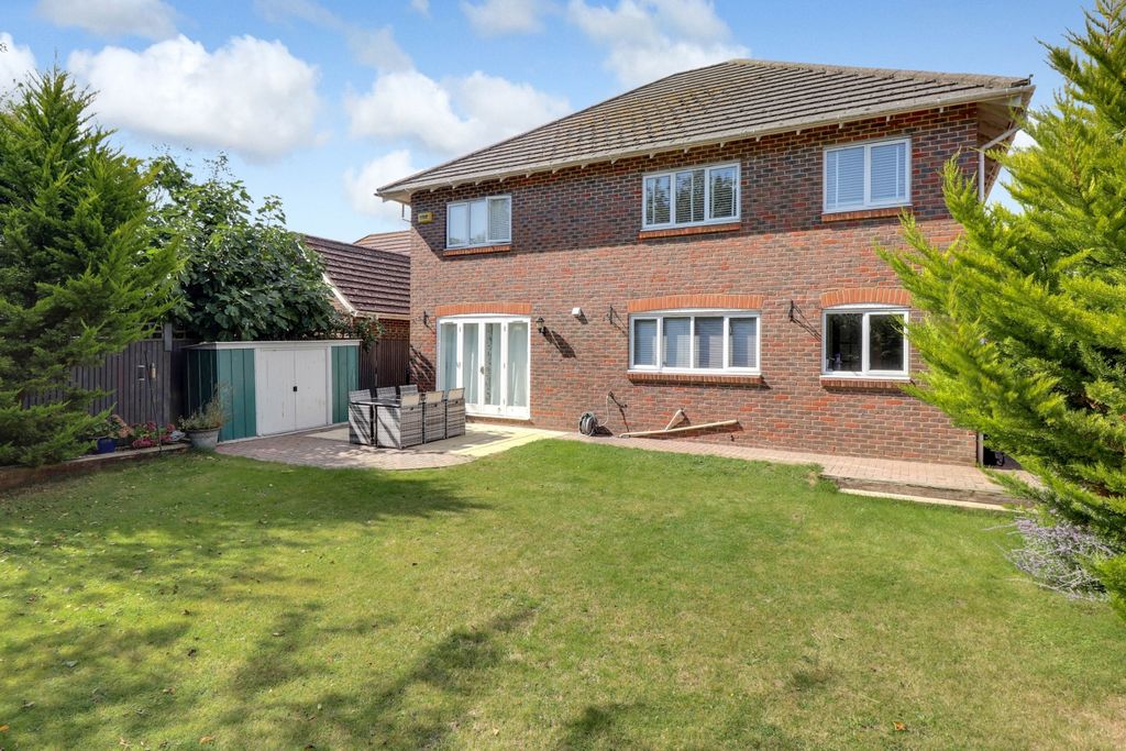 Property photo 2 of 19 Rear Garden