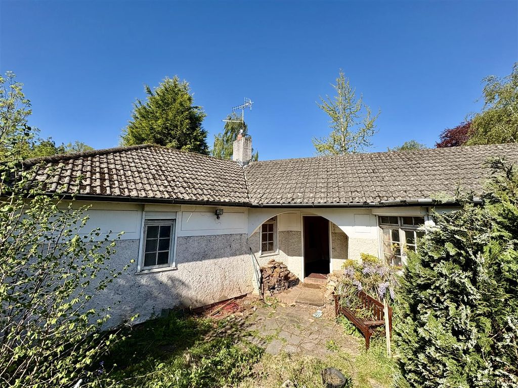 Property photo 3 of 8