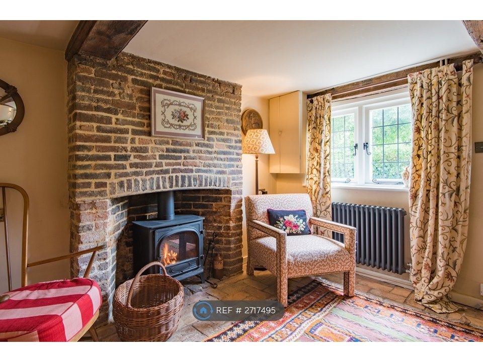 Property photo 3 of 32