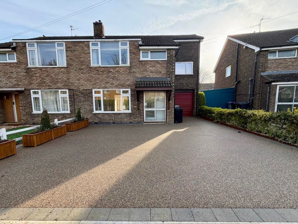 Additional image 6 of 4 bed property to rentLonsdale Road, Stamford PE9