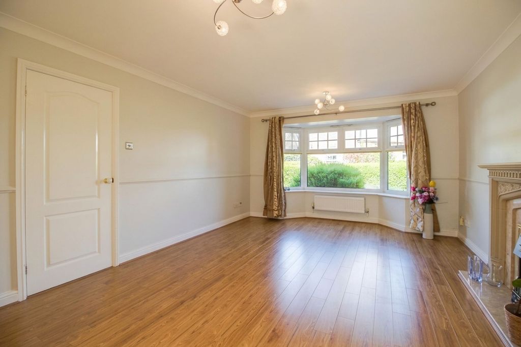 Additional image 4 of 4 bed detached house for saleJohn Newington Close, Kennington TN24