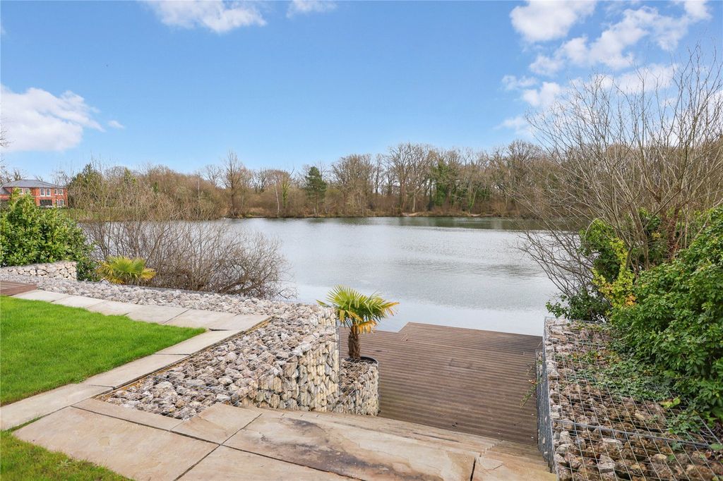 Property photo 3 of 35 Picture No. 05