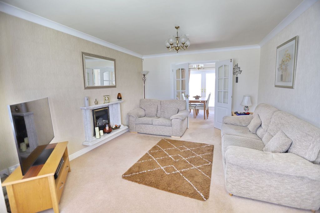 Property photo 3 of 22