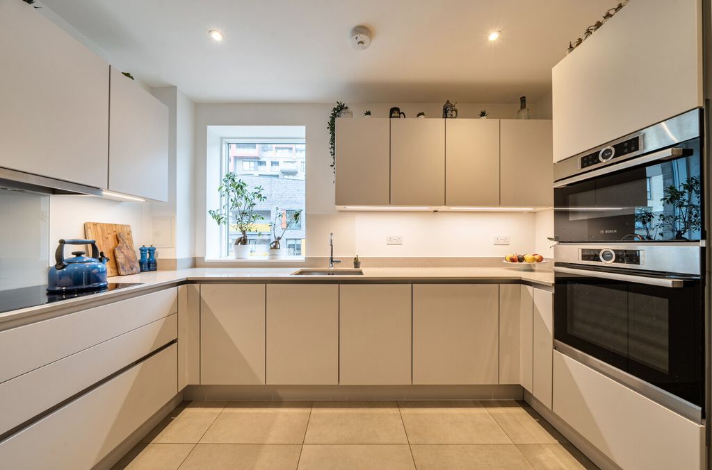 Property photo 3 of 15 1422633-8-69Aabb1...