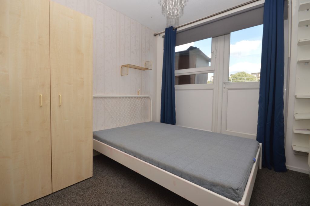 Property photo 2 of 11 Gallery