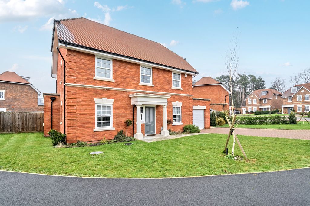 Property photo 1 of 12