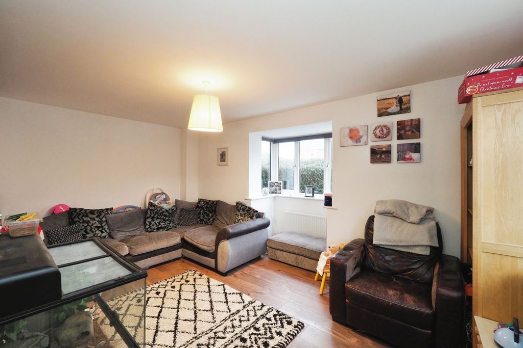 Property photo 3 of 17 Onp82474