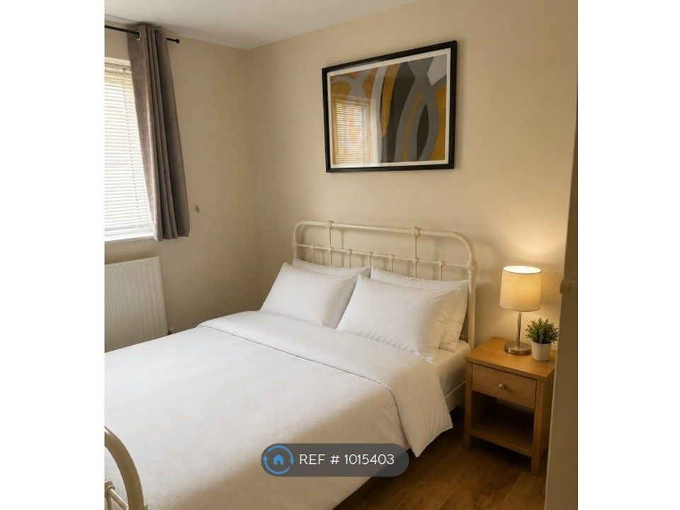 Property photo 3 of 5 Double Bedroom