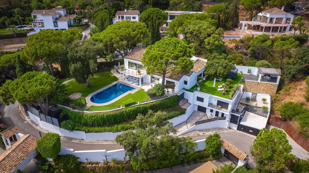 Property photo 1 of 76