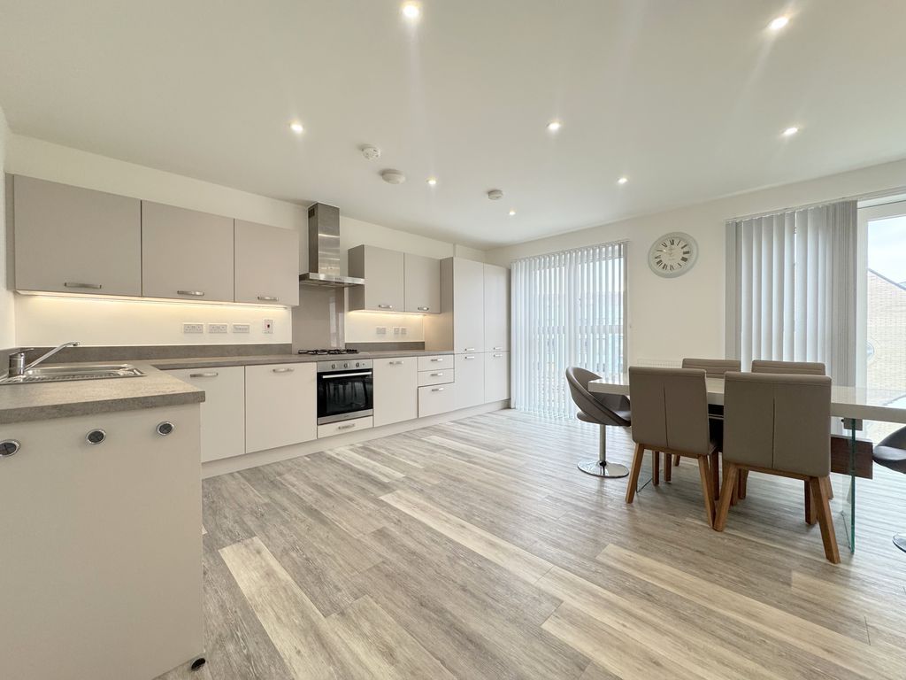 Property photo 3 of 21 The Shipyard