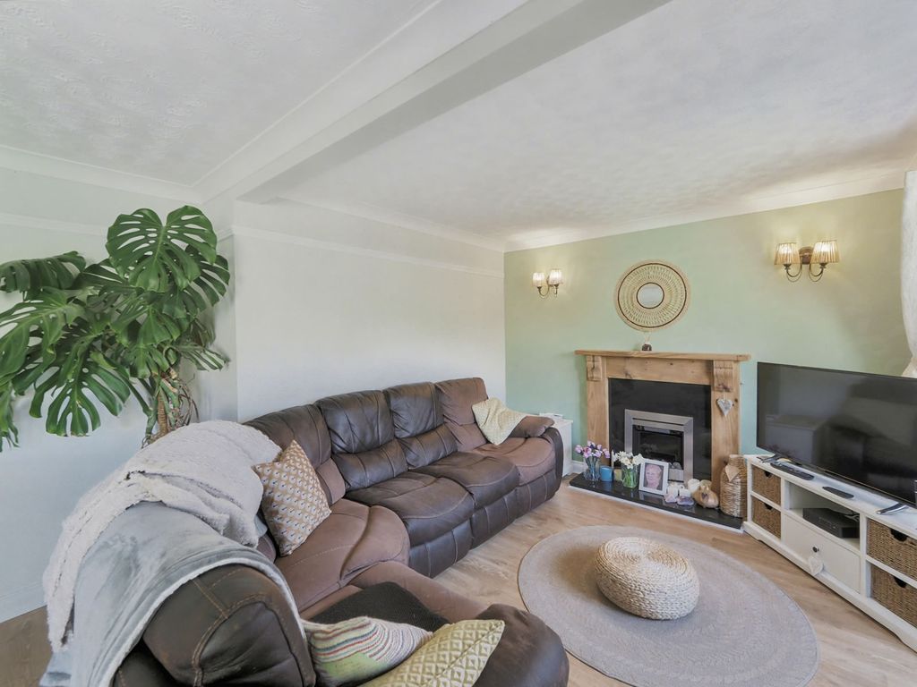 Property photo 3 of 21 Sycamoreclose20260408065205_P4070015_Gnwsc.Jpg