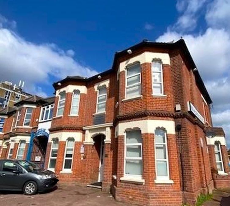 Property photo 2 of 9