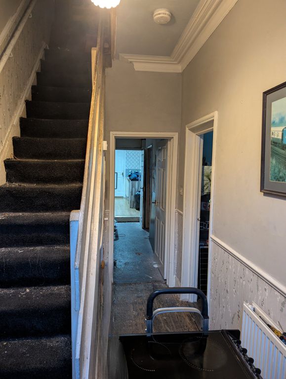 Property photo 3 of 11