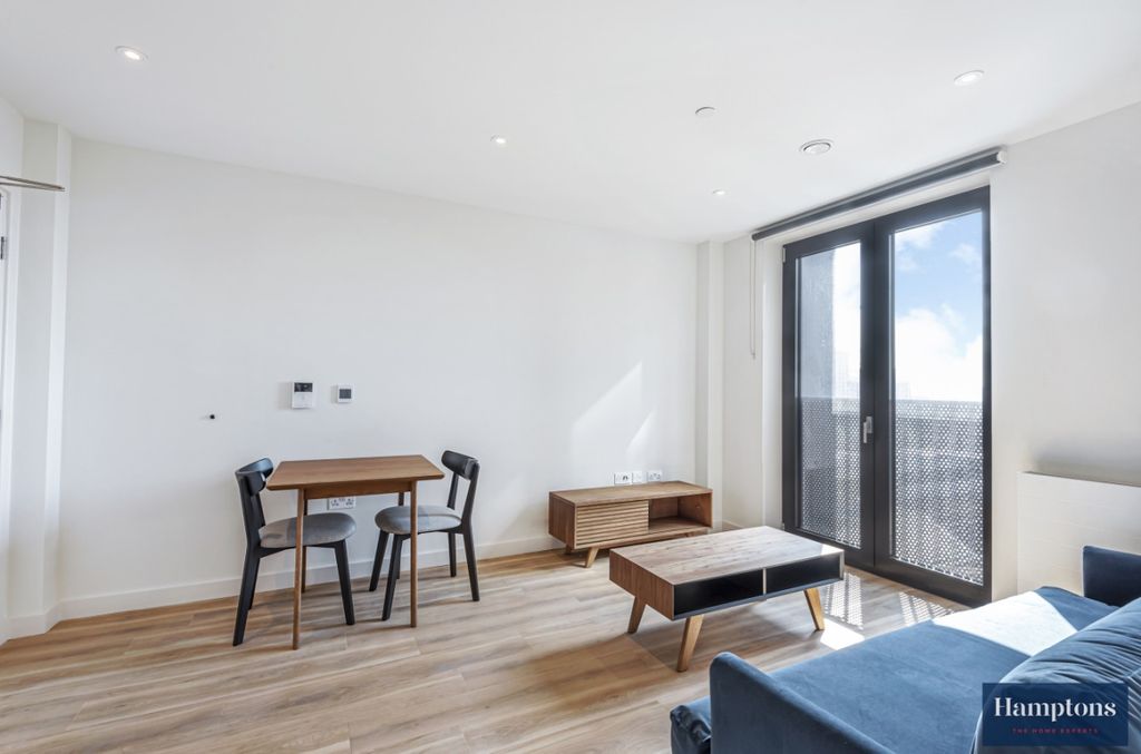 Property photo 2 of 12 1007A (7)