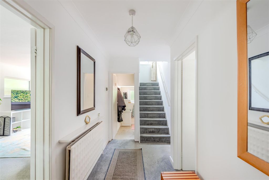 Property photo 2 of 22 Ke0_5136-Edit.Jpg