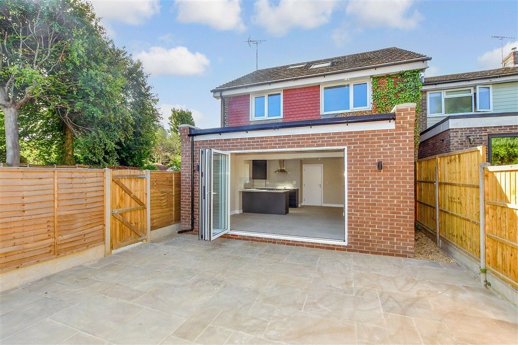 Property photo 2 of 16 External Lifestyle Photograph