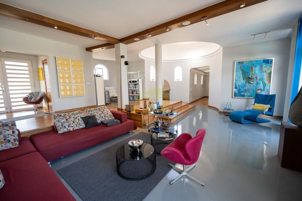 Property photo 3 of 29