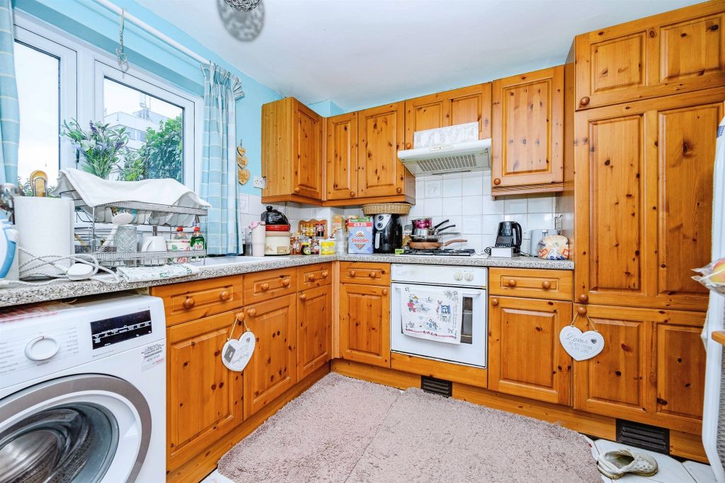 Property photo 3 of 15