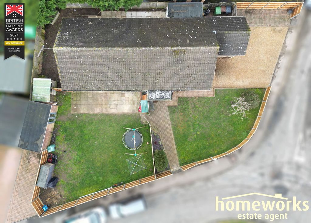 Property photo 2 of 16