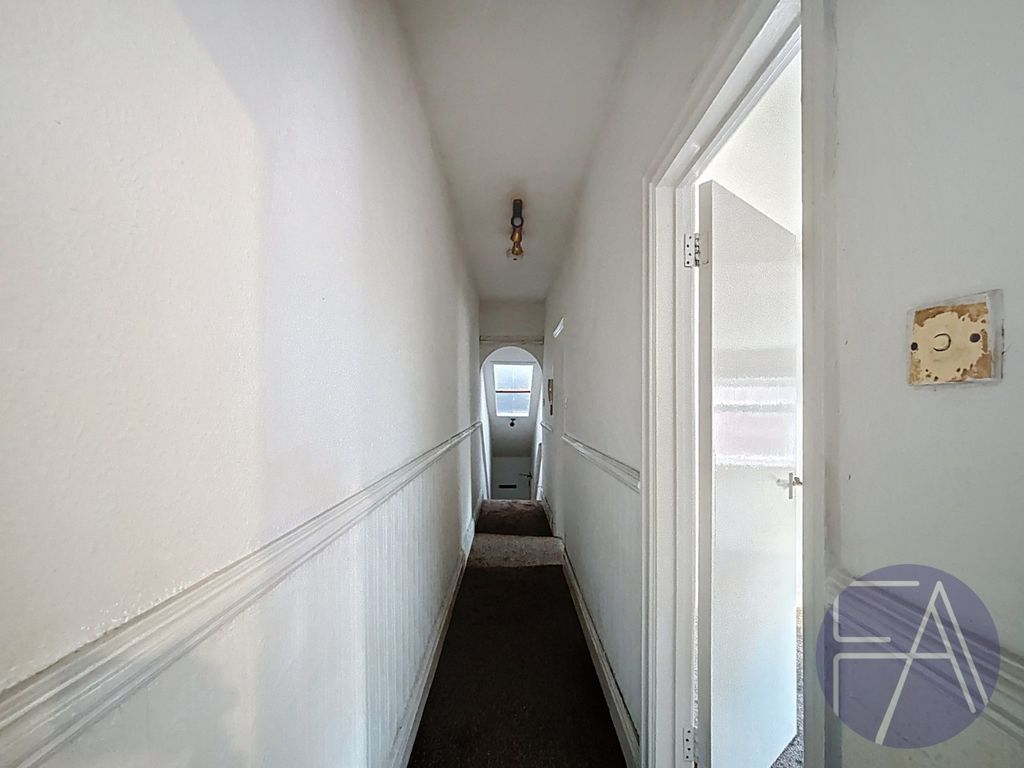 Property photo 2 of 8 4537664