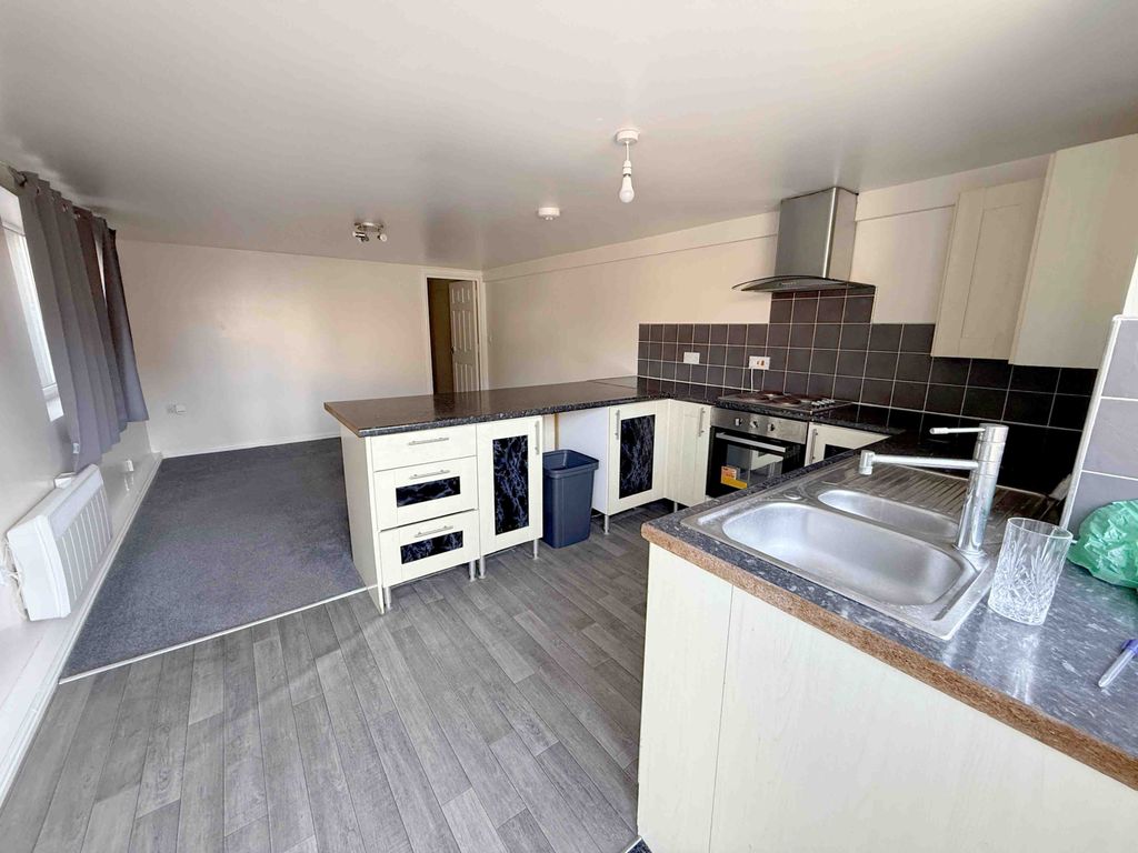 Property photo 2 of 8 Kitchen Diner