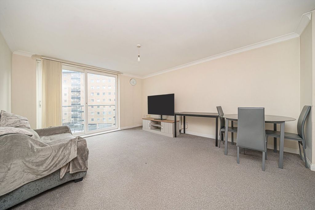 Property photo 2 of 4