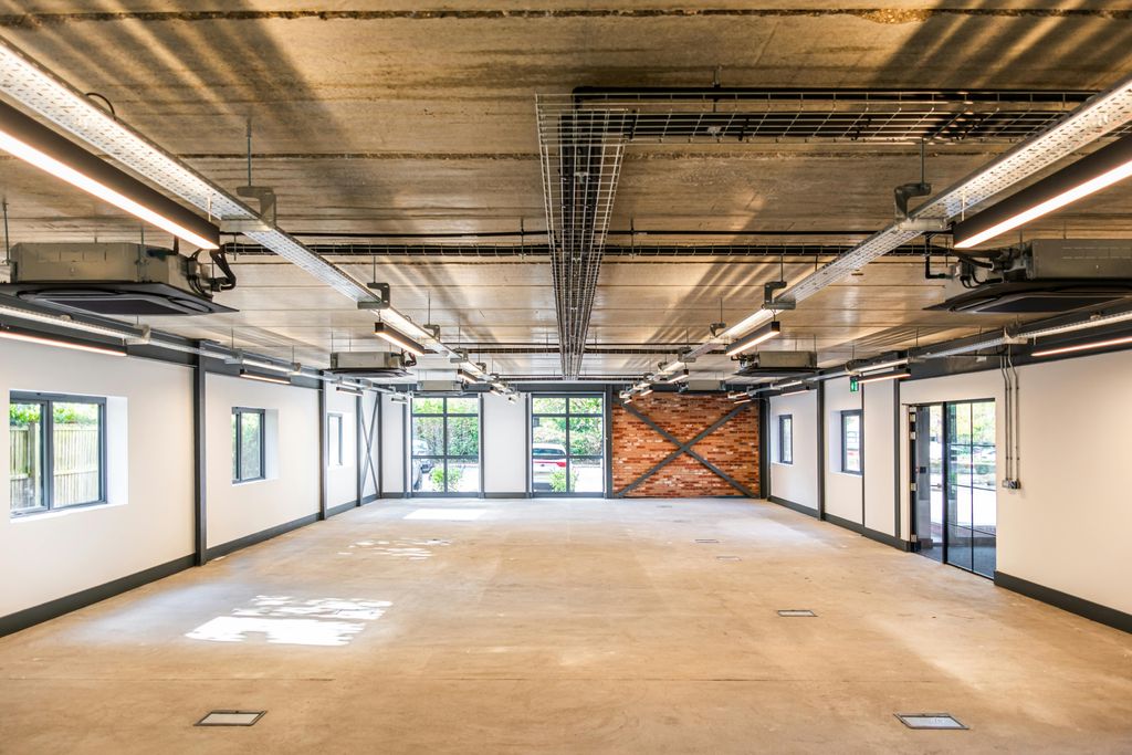 Property photo 3 of 29 Creative Construction 6581.Jpg