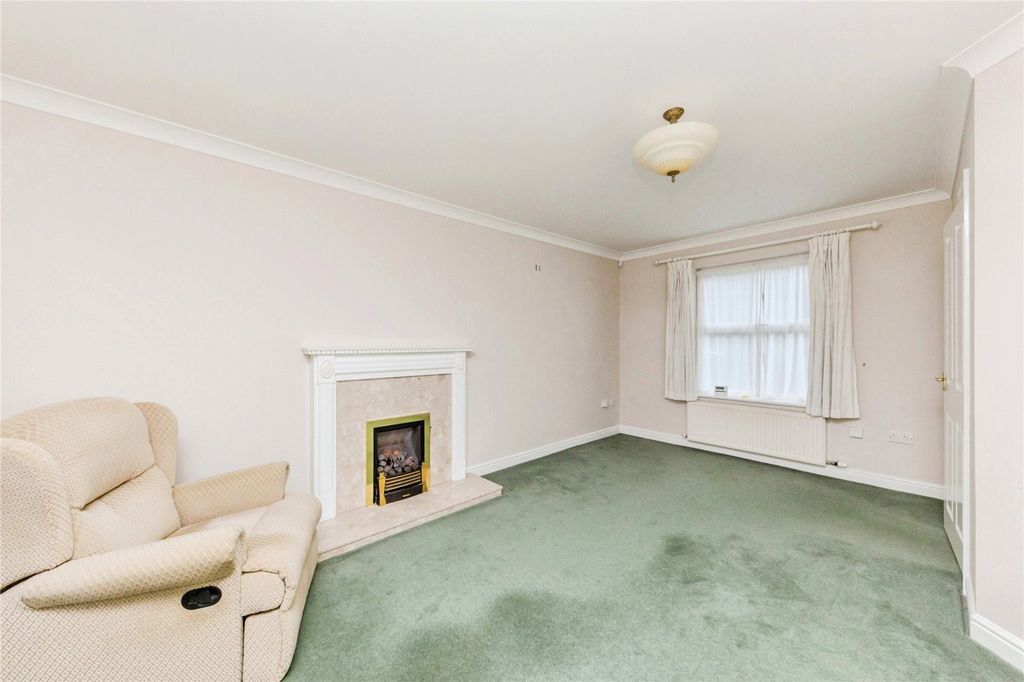 Property photo 3 of 15 Picture No. 13
