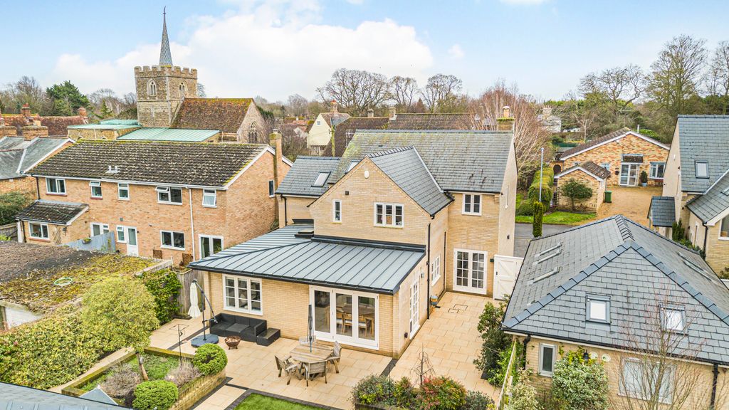 Property photo 2 of 31 4047543